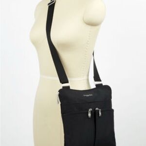 Baggallini Black Horizon unisex Bag